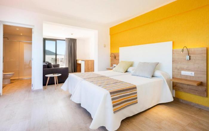 Hotel Casablanca Santa Ponsa Room photo